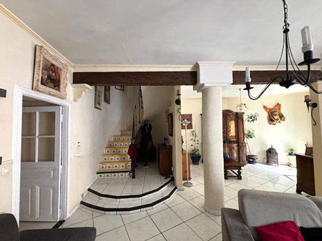 Vente Maison 7 pièces 280 m2 Quarante