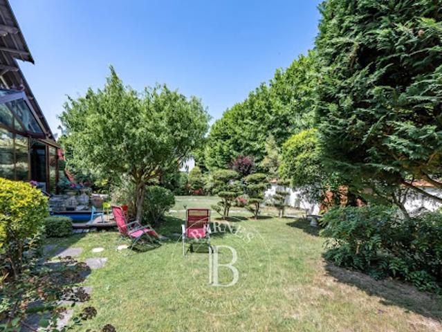 Vente Maison 7 pièces 283.19 m2 Saint maur des fosses