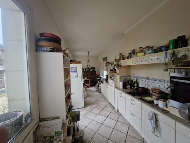Vente Maison 7 pièces 253 m2 Descartes