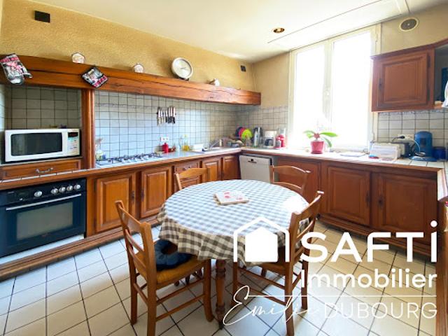 Vente Maison 7 pièces 297 m2 Saint Emilion