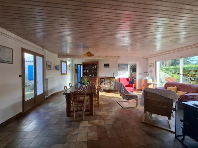Vente Maison 7 pièces 290 m2 Meursac