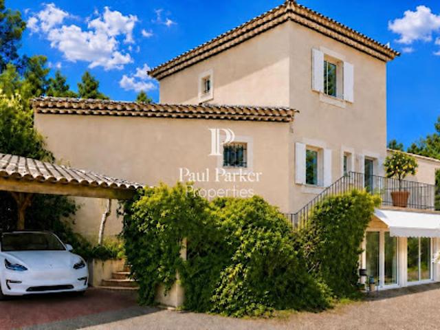 Vente Maison 7 pièces 290 m2 Aix en Provence