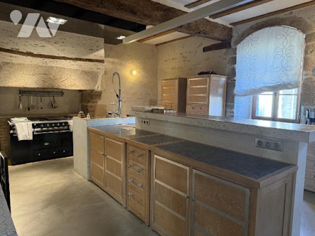 Vente Maison 7 pièces 290 m2 Ambon