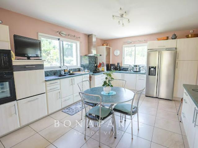 Vente Maison 7 pièces 292 m2 Mûrs Erigné