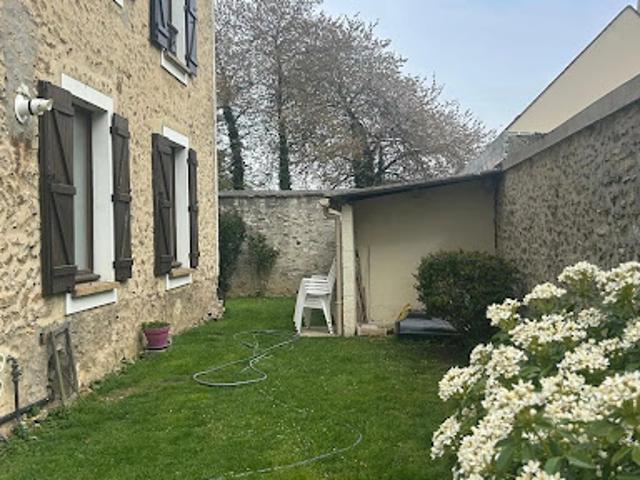 Vente Maison 7 pièces 270.34 m2 Moisenay