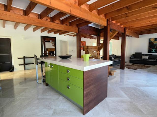 Vente Maison 7 pièces 304 m2 Saint Martial d'Artenset