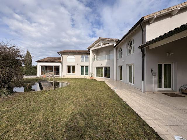 Vente Maison 7 pièces 305 m2 Saint Jean en Royans