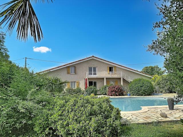 Vente Maison 7 pièces 300 m2 Marignac Lasclares