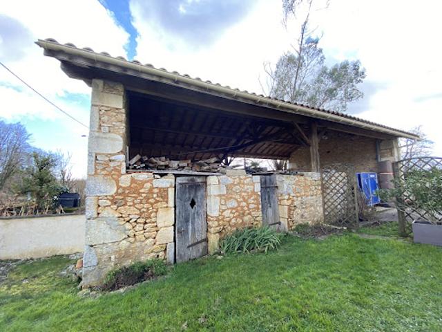 Vente Maison 7 pièces 300 m2 Bunzac