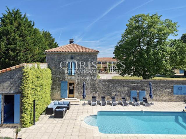 Vente Maison 7 pièces 300 m2 Bresdon