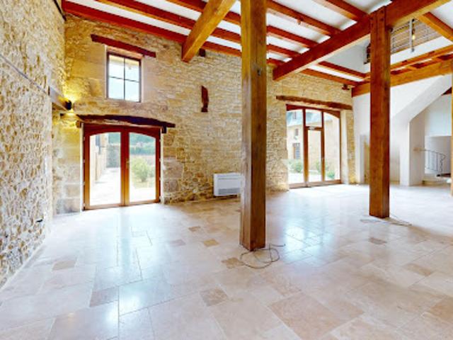 Vente Maison 7 pièces 300 m2 Les Eyzies