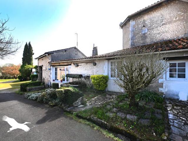Vente Maison 7 pièces 300 m2 Poullignac