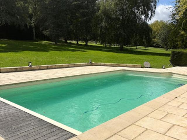 Vente Maison 7 pièces 300 m2 Seraincourt