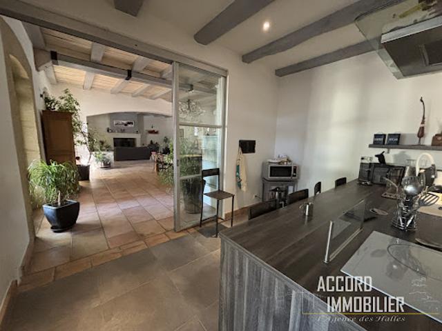 Vente Maison 7 pièces 300 m2 Vinassan