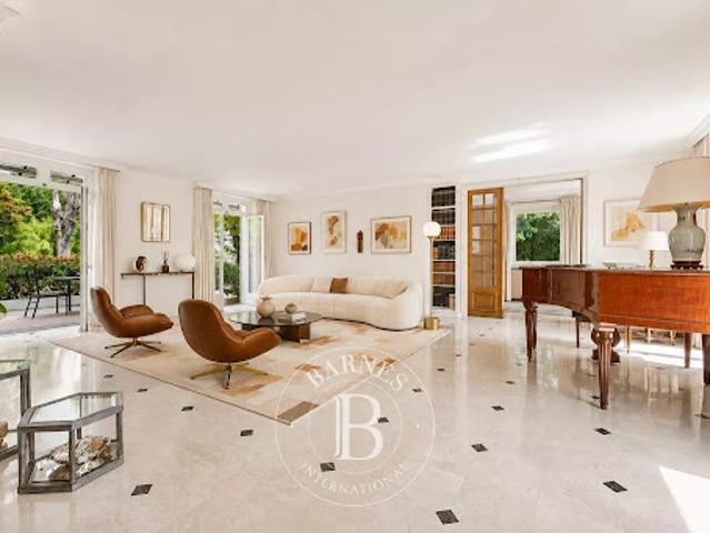 Vente Maison 7 pièces 313 m2 La Varenne Saint Hilaire