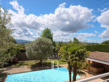 Vente Maison 7 pièces 325 m2 Vourles