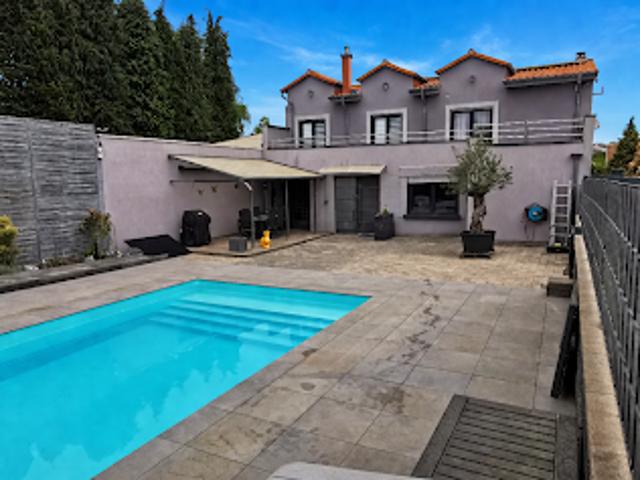 Vente Maison 7 pièces 320 m2 L'hopital