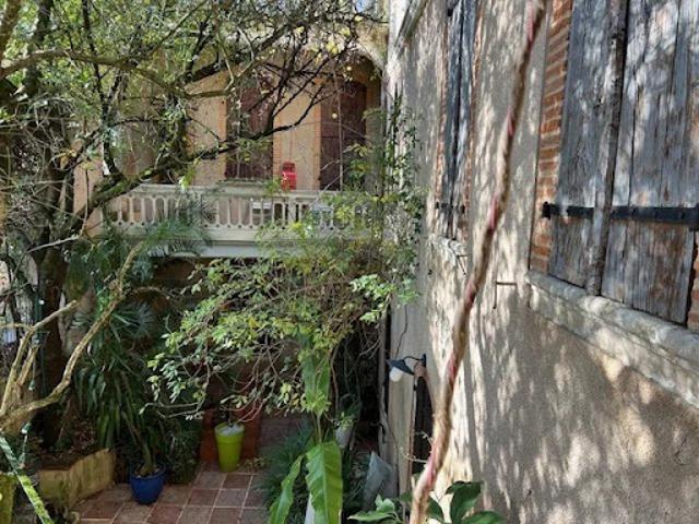 Vente Maison 7 pièces 322 m2 Beaumont de Lomagne