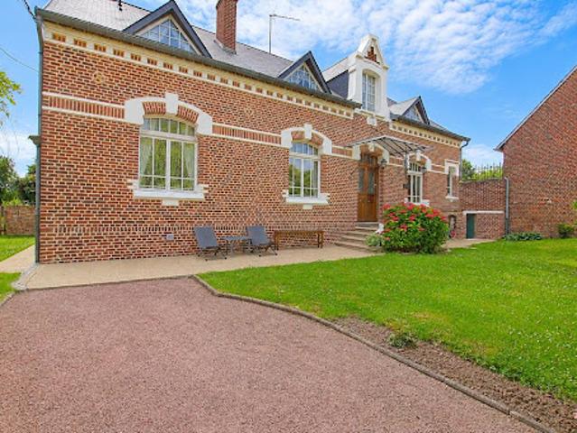 Vente Maison 7 pièces 322.56 m2 Hattencourt