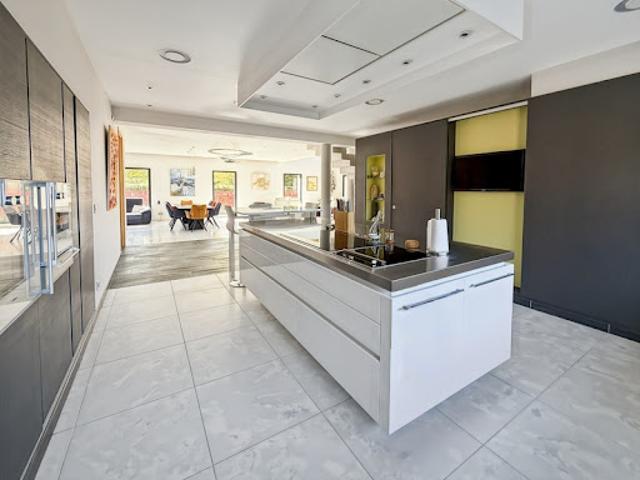 Vente Maison 7 pièces 338 m2 Saint Martin de Boscherville