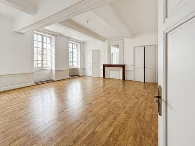 Vente Maison 7 pièces 330 m2 Lectoure