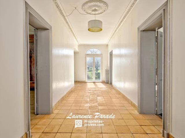 Vente Maison 7 pièces 347 m2 Saint Martial d'Artenset