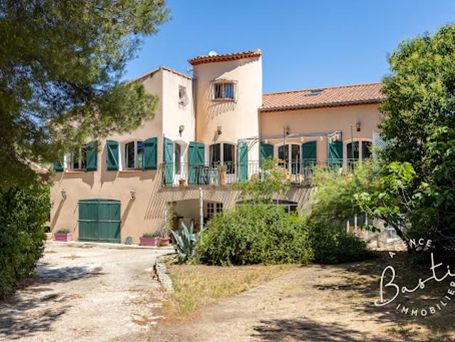 Vente Maison 7 pièces 340 m2 Allauch
