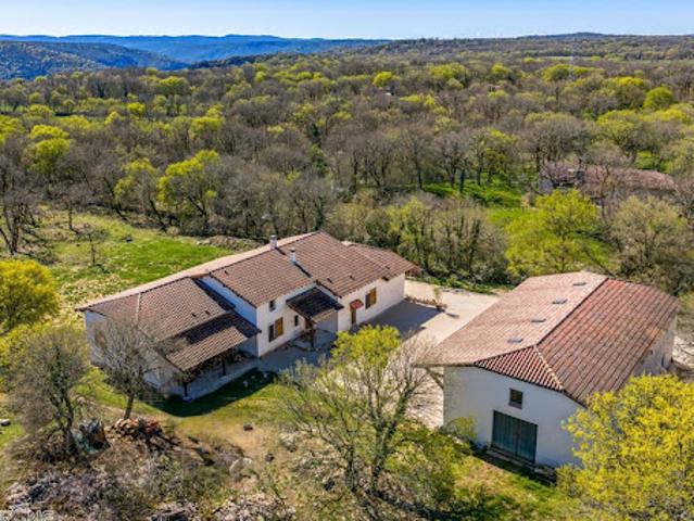 Vente Maison 7 pièces 340 m2 Saint Antonin Noble Val