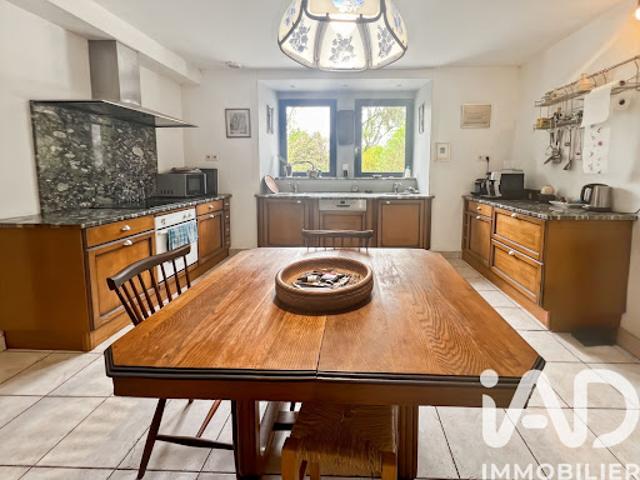 Vente Maison 7 pièces 356 m2 Evron