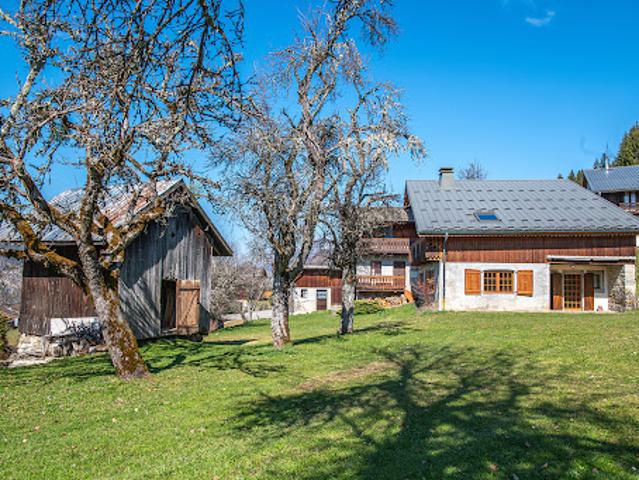Vente Maison 7 pièces 358 m2 Arâches la Frasse