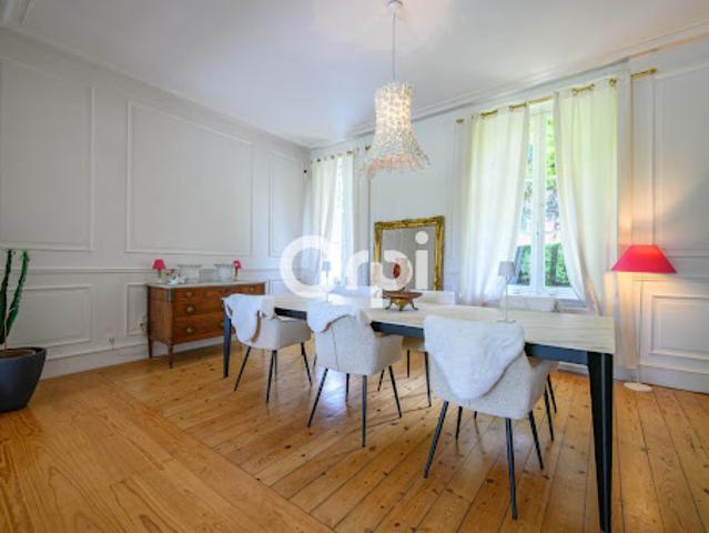 Vente Maison 7 pièces 350 m2 Bethune