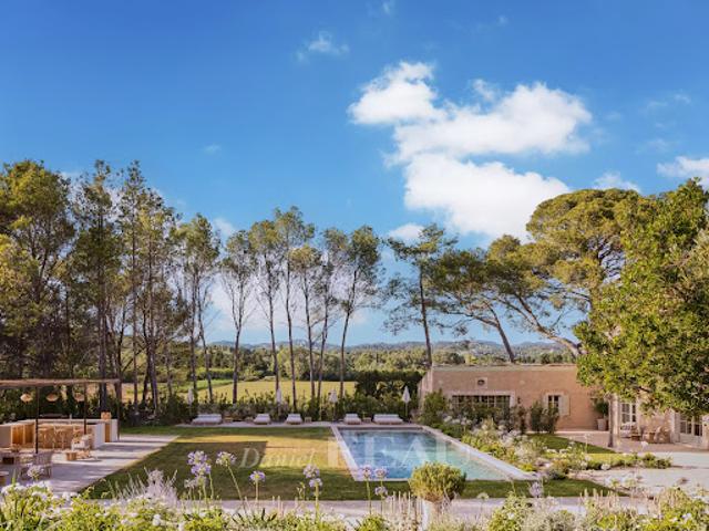 Vente Maison 7 pièces 350 m2 Paradou