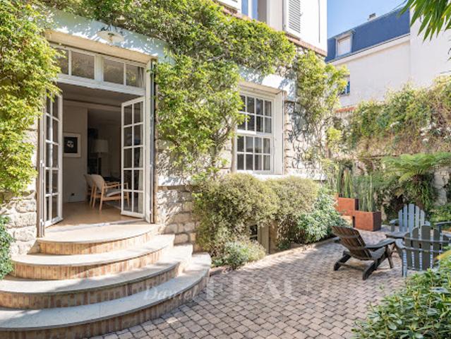 Vente Maison 7 pièces 366.76 m2 Neuilly sur Seine