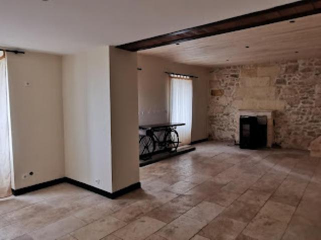 Vente Maison 7 pièces 360 m2 Pugnac