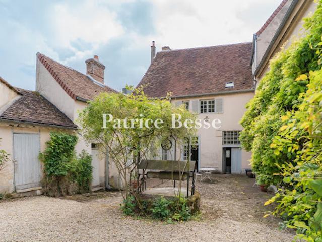 Vente Maison 7 pièces 411 m2 Donnemarie Dontilly