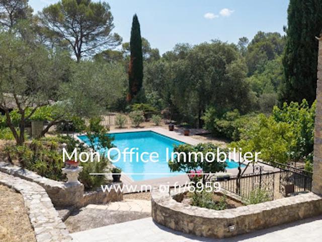 Vente Maison 7 pièces 412 m2 Le Thoronet