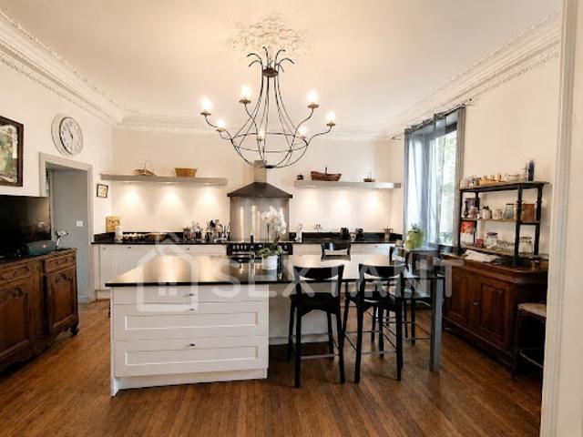 Vente Maison 7 pièces 488 m2 Cognac