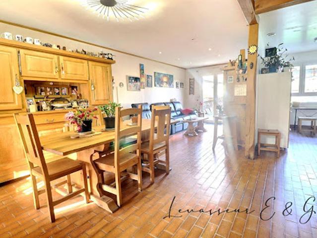 Vente Maison 7 pièces 93 m2 Mouy