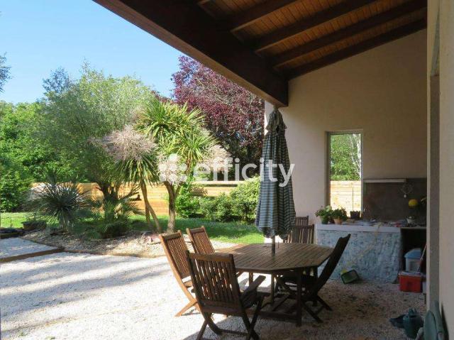 Vente maison 7 pièces Courçon 17