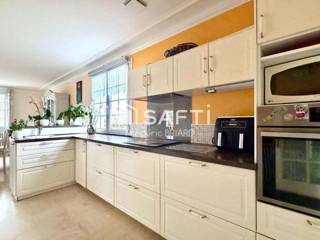 Vente maison 7 pièces Coëx 85