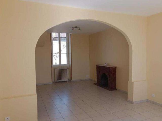 Vente maison 7 pièces Aunac 16