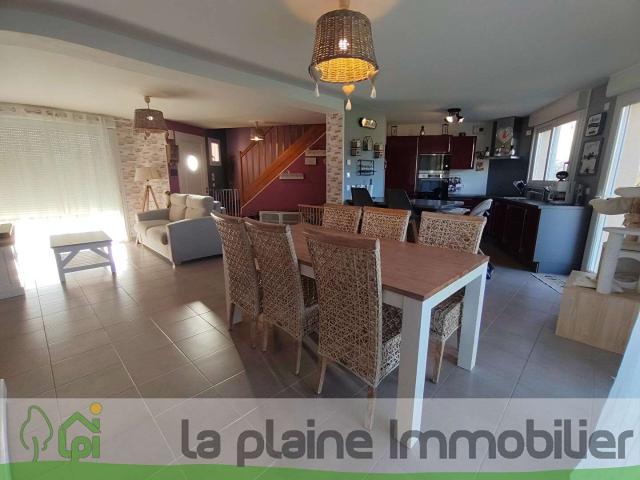 Vente maison 7 pièces Bagnoles de l'Orne 61