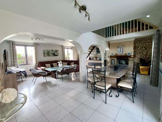 Vente maison 7 pièces Bruz 35