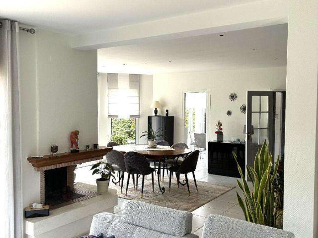 Vente maison 7 pièces Bruz 35