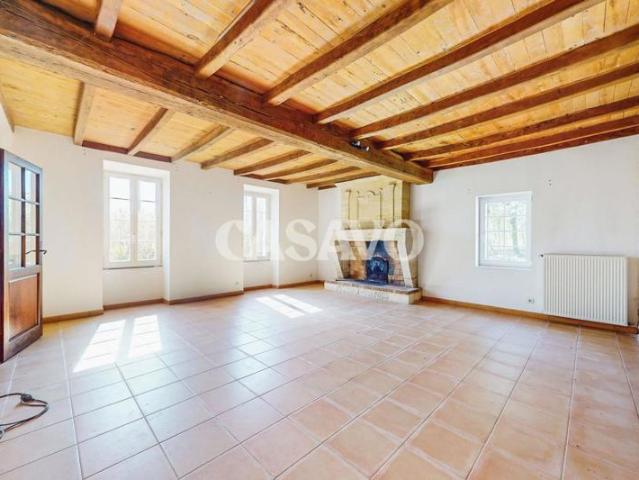 Vente Maison 7 pièces de 214m² 24610 Montpeyroux