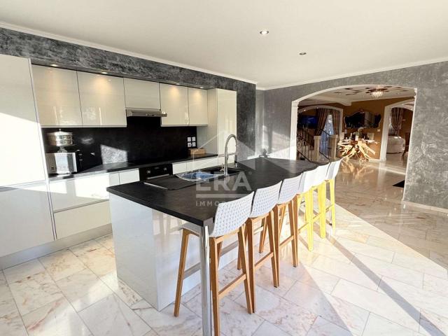 Vente maison 7 pièces Le Genest Saint Isle 53