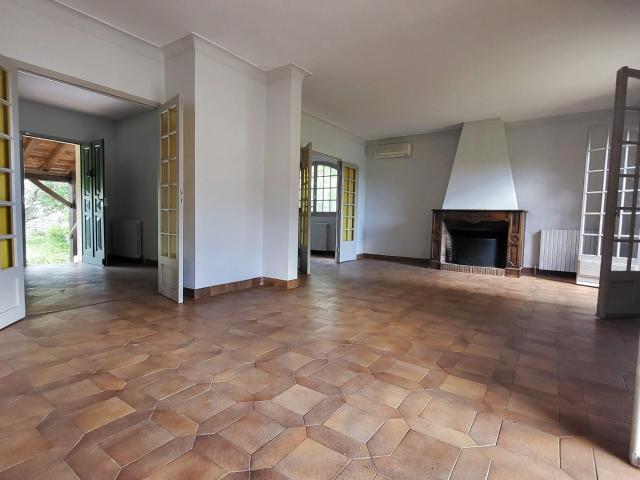 VENTE MAISON 7 PIECES QUARTIER CAMPLANIER NÎMES