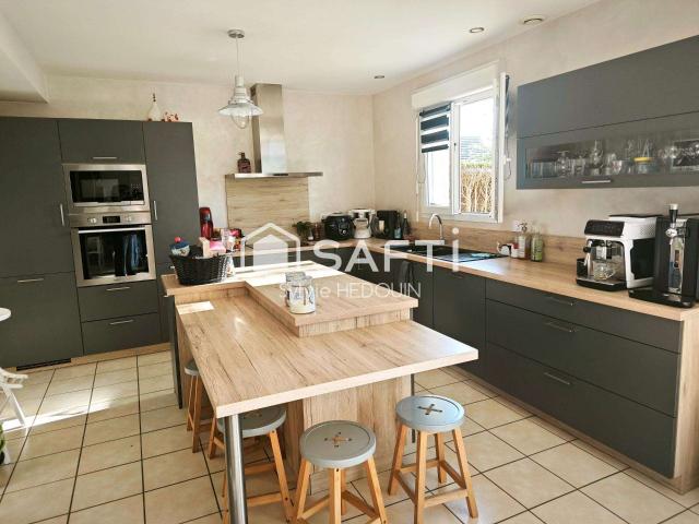 Vente maison 7 pièces Saint Calais du Désert 53