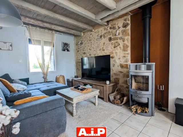 Vente maison 7 pièces Saint Amand sur Sèvre 79