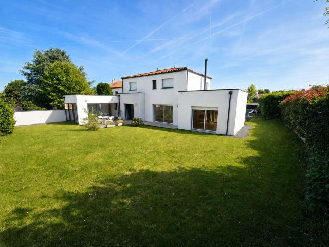 Vente maison 7 pièces Saint Georges de Montaigu 85